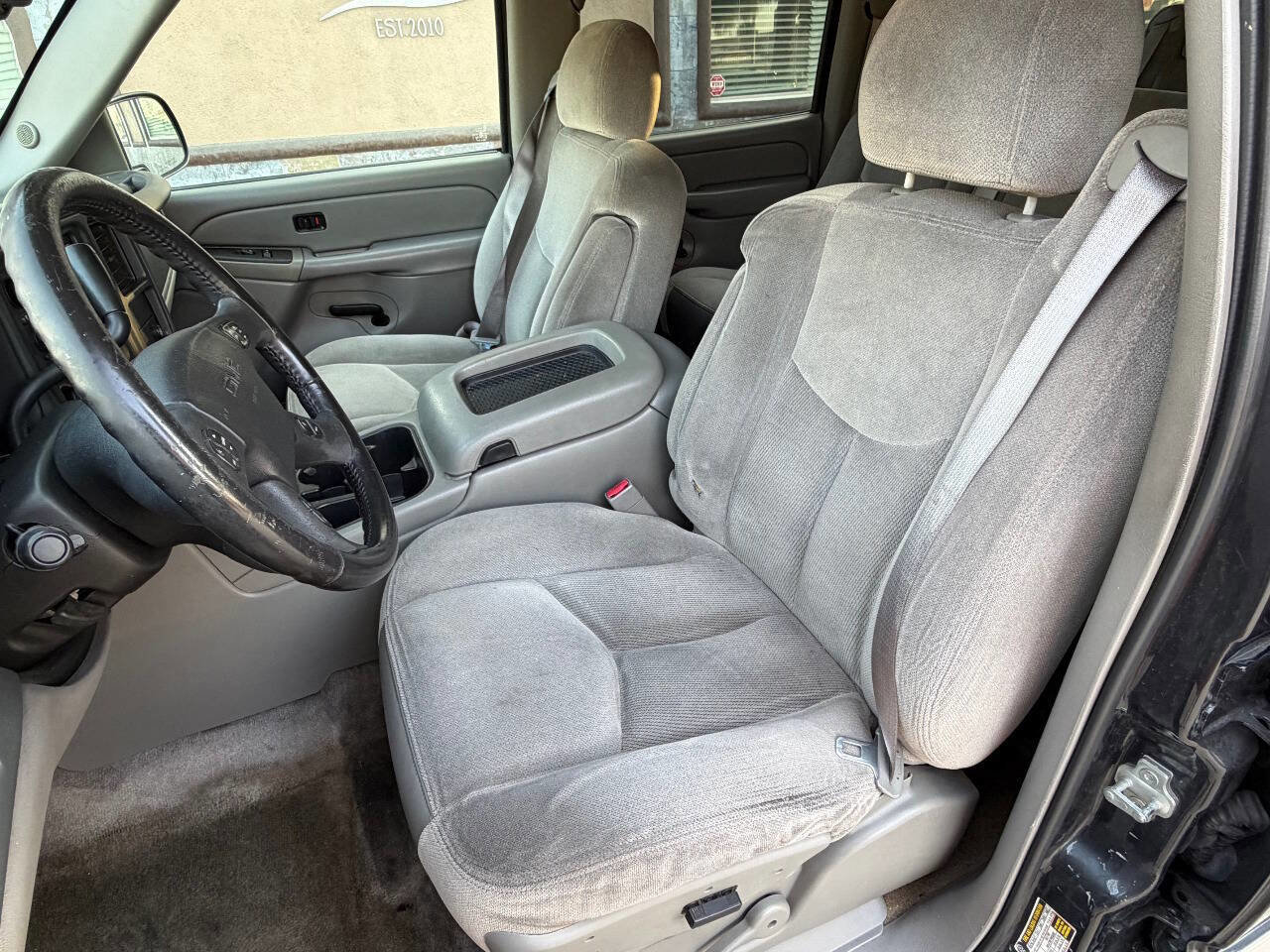 Used 2005 GMC Yukon XL SLE w/ Cargo Package image 12