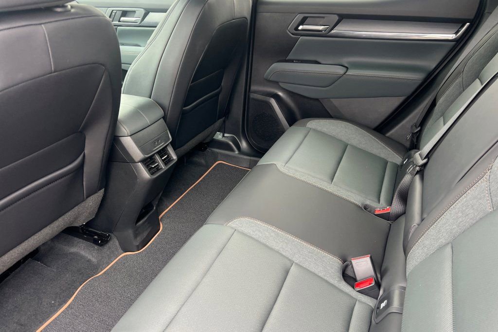 New 2026 GMC Terrain AT4 AWD/4WD image 9