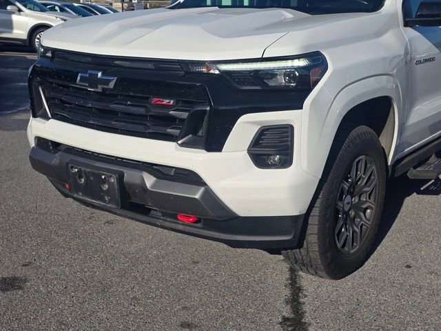 Used 2023 Chevrolet Colorado Z71 w/ Z71 Convenience Package 2 image 8