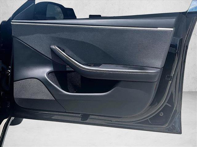 Used 2025 Tesla Model 3 RWD image 18