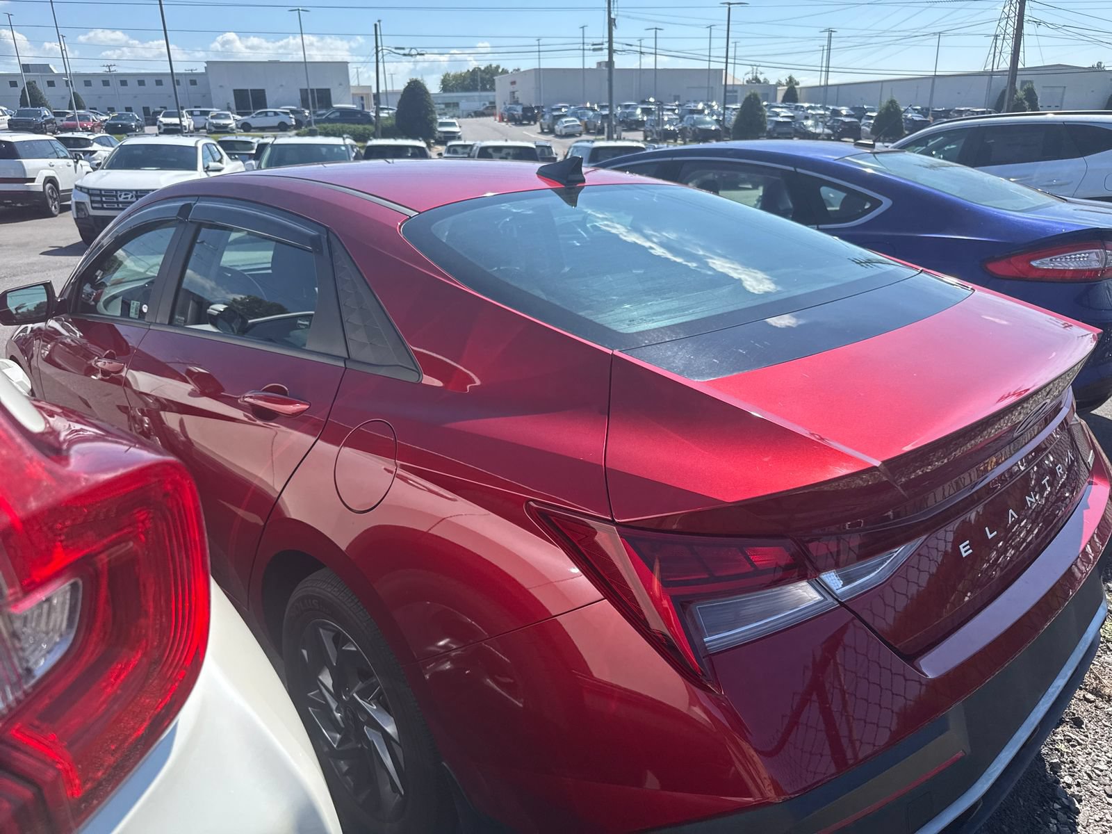 Used 2024 Hyundai Elantra Blue FWD image 9