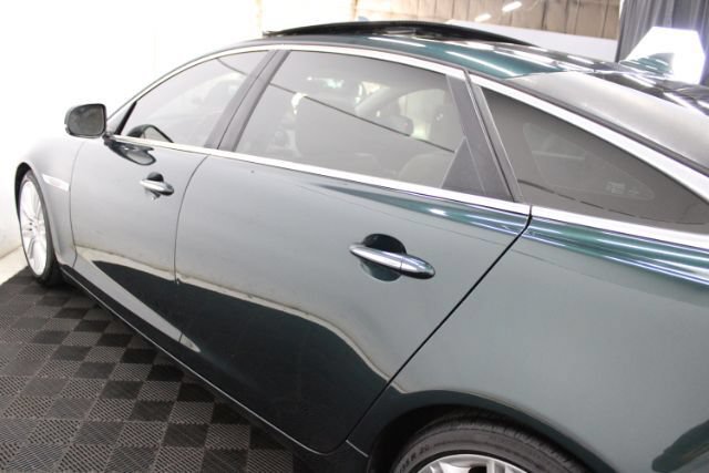 Used 2015 Jaguar XJ L Portfolio RWD image 10