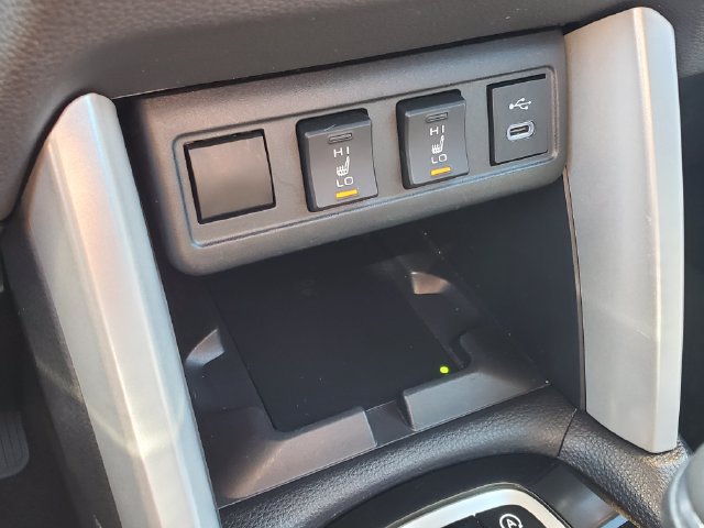 Certified 2025 Toyota Corolla Cross XLE AWD/4WD image 30