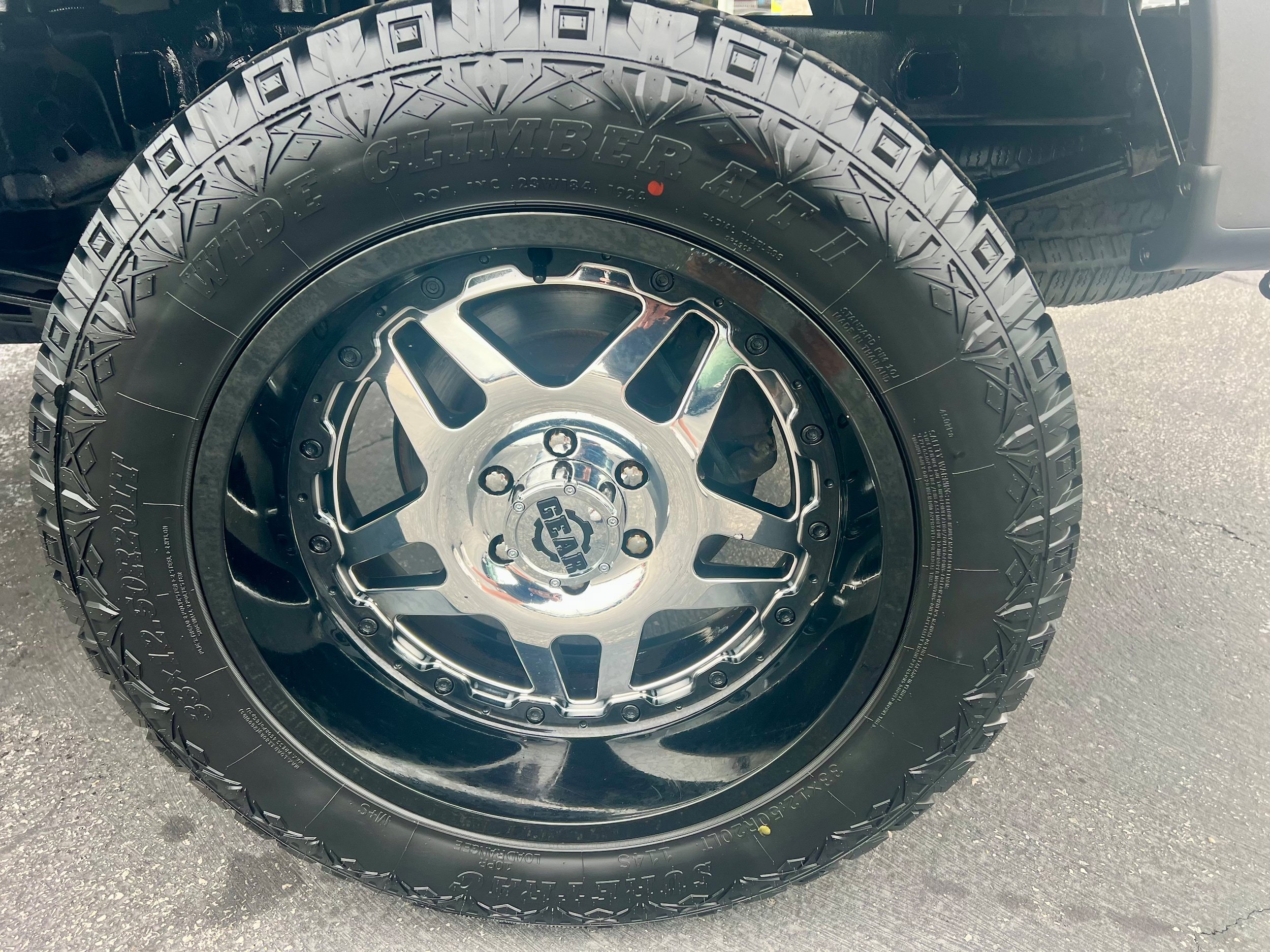 Used 2014 Ford F150 XLT w/ XLT Chrome Package AWD/4WD image 9