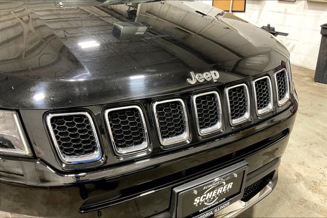 Used 2018 Jeep Compass Limited w/ Navigation Group image 30