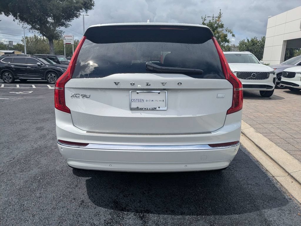 Certified 2023 Volvo XC90 T8 Plus AWD/4WD image 6