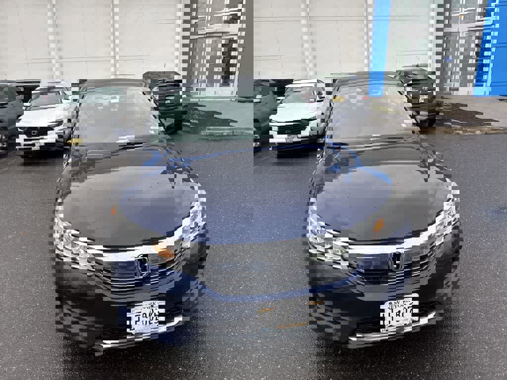 Used 2017 Honda Accord LX image 8