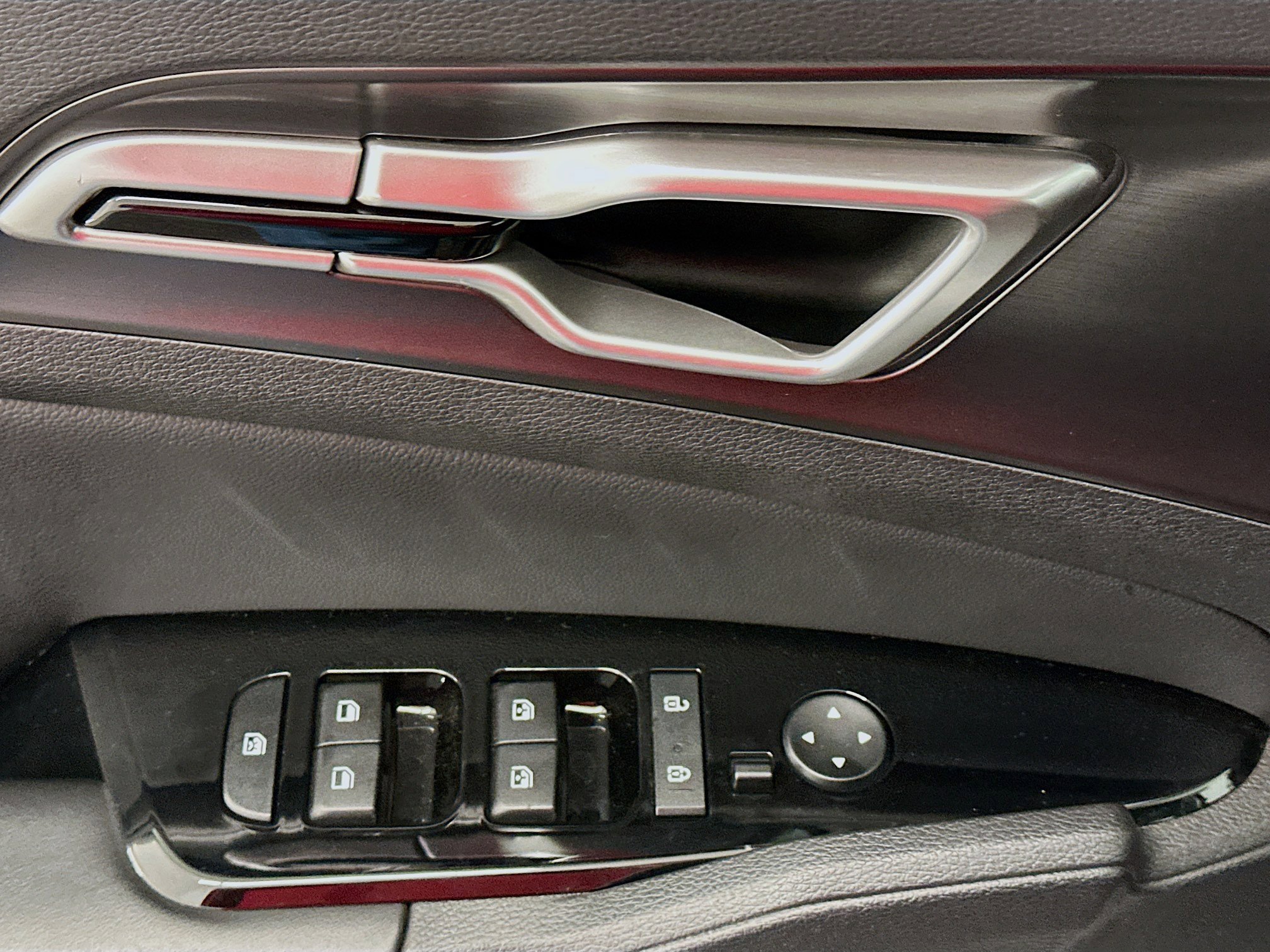 Used 2024 Kia Sportage EX image 15