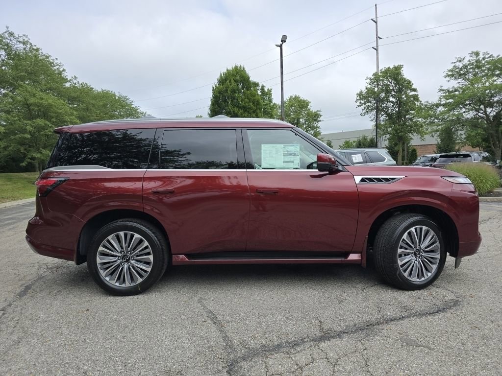 New 2025 INFINITI QX80 Luxe w/ Exterior Package image 17