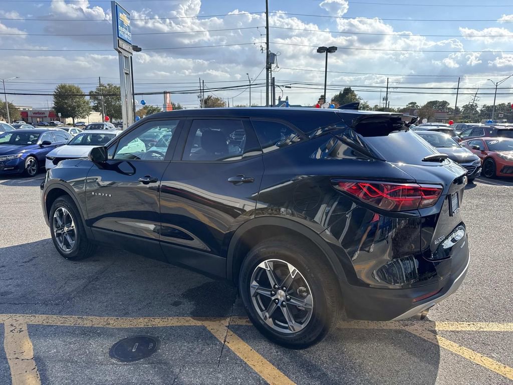 Certified 2025 Chevrolet Blazer LT image 6