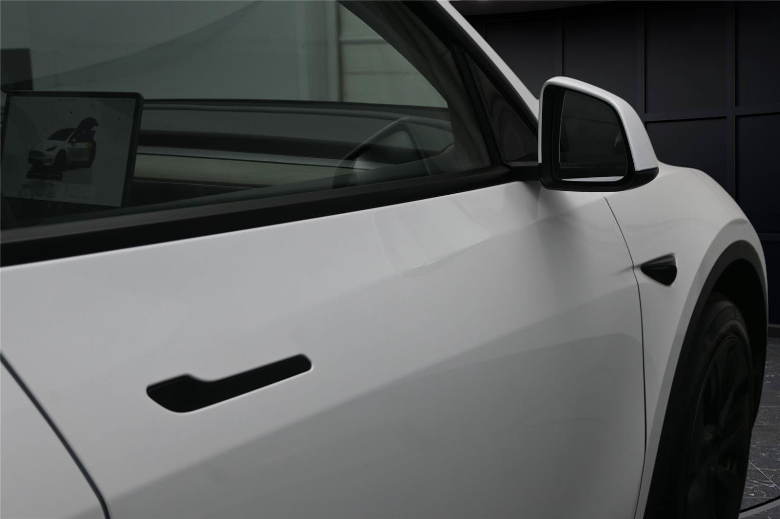 Used 2024 Tesla Model Y Long Range AWD/4WD image 14