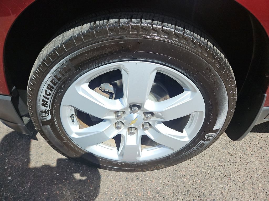 Used 2017 Chevrolet Traverse LT w/ Style and Technology Package FWD image 26