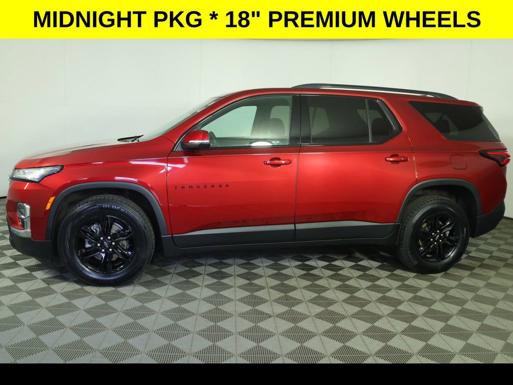 Used 2022 Chevrolet Traverse LT w/ Midnight/Sport Edition image 7