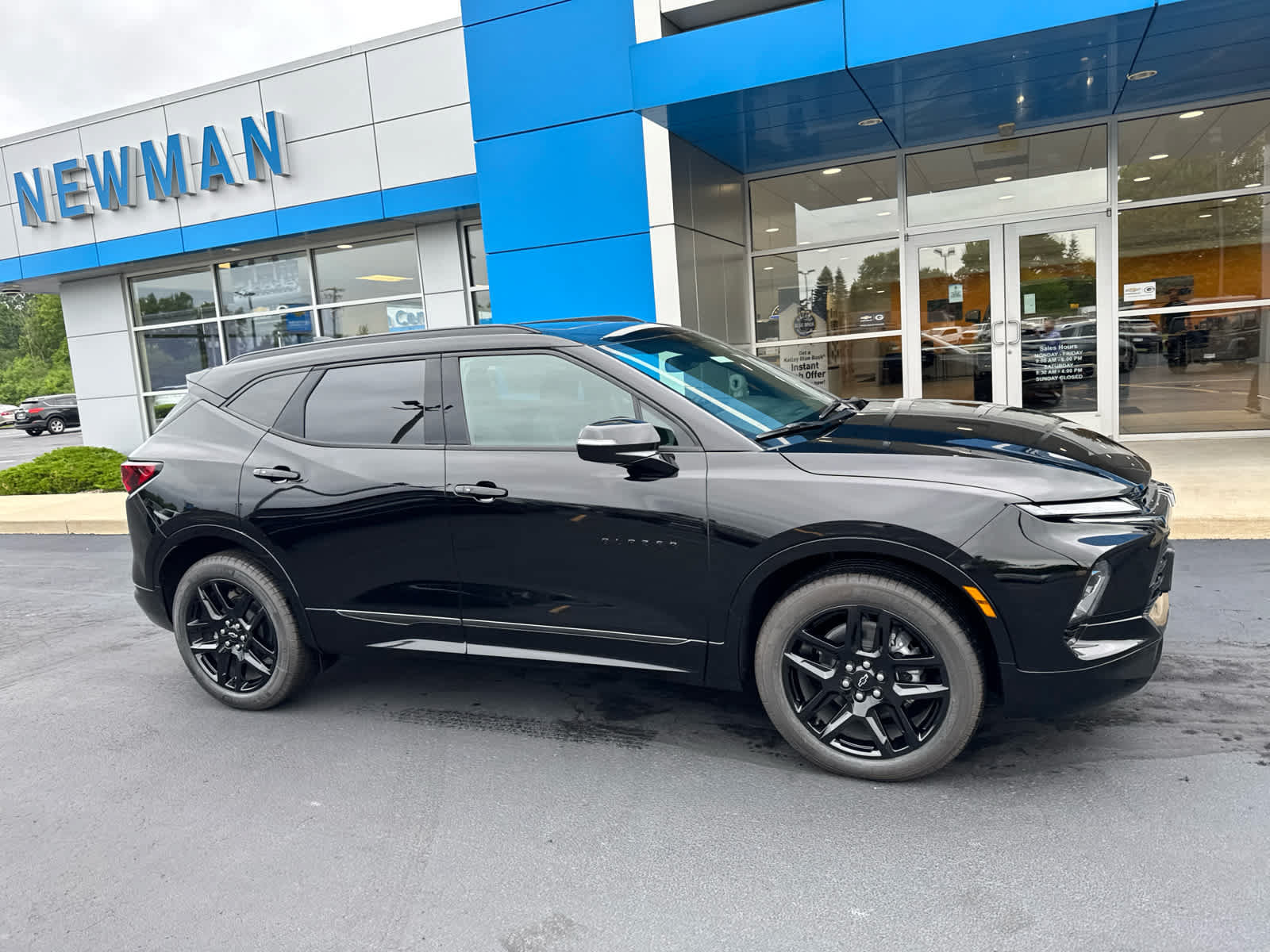 New 2026 Chevrolet Blazer RS w/ Enhanced Convenience Package AWD/4WD image 2