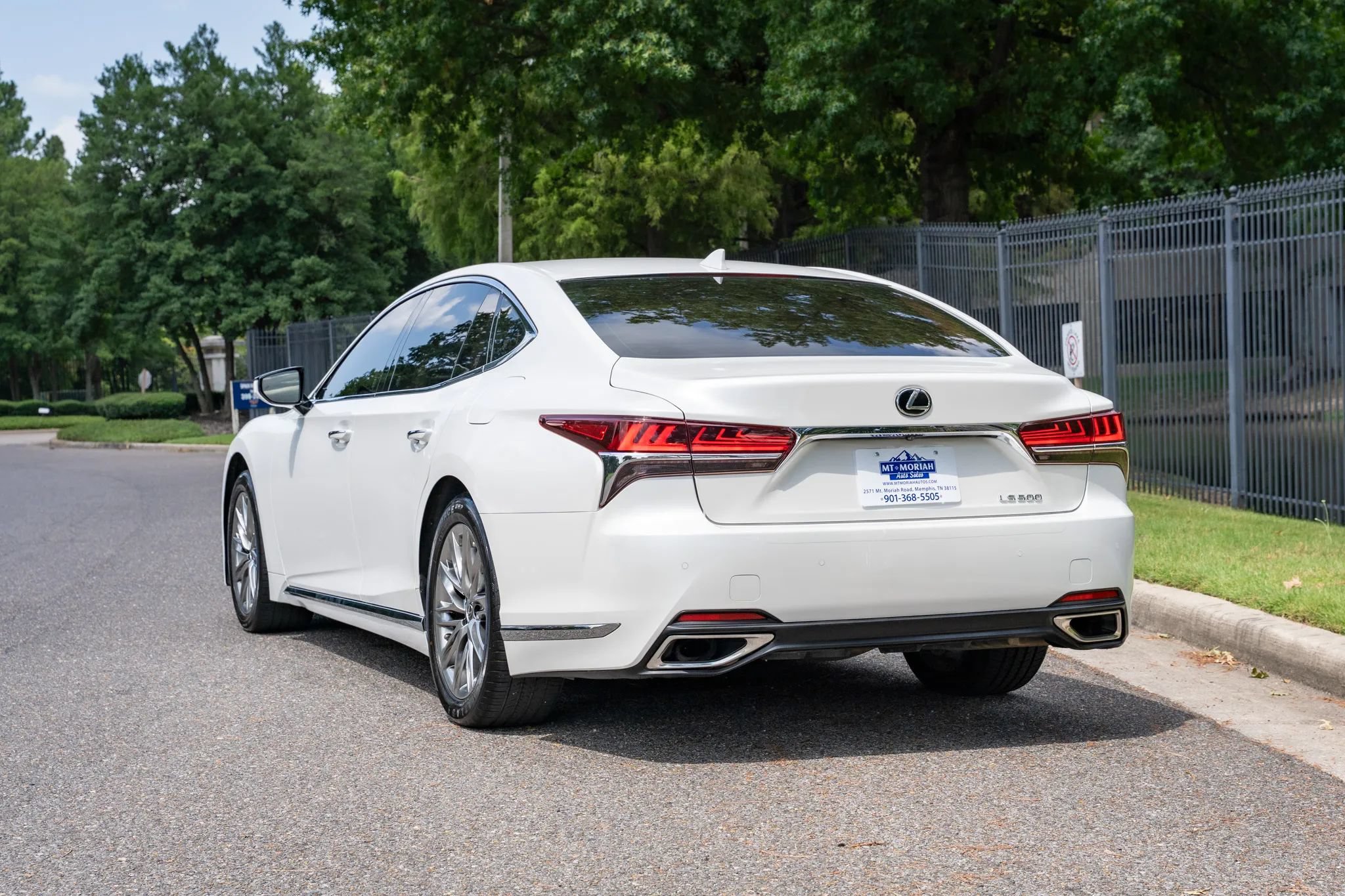 Used 2018 Lexus LS 500 w/ Interior Upgrade Package RWD image 7