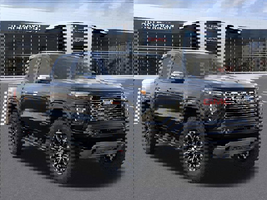 New 2026 GMC Canyon Denali image 7