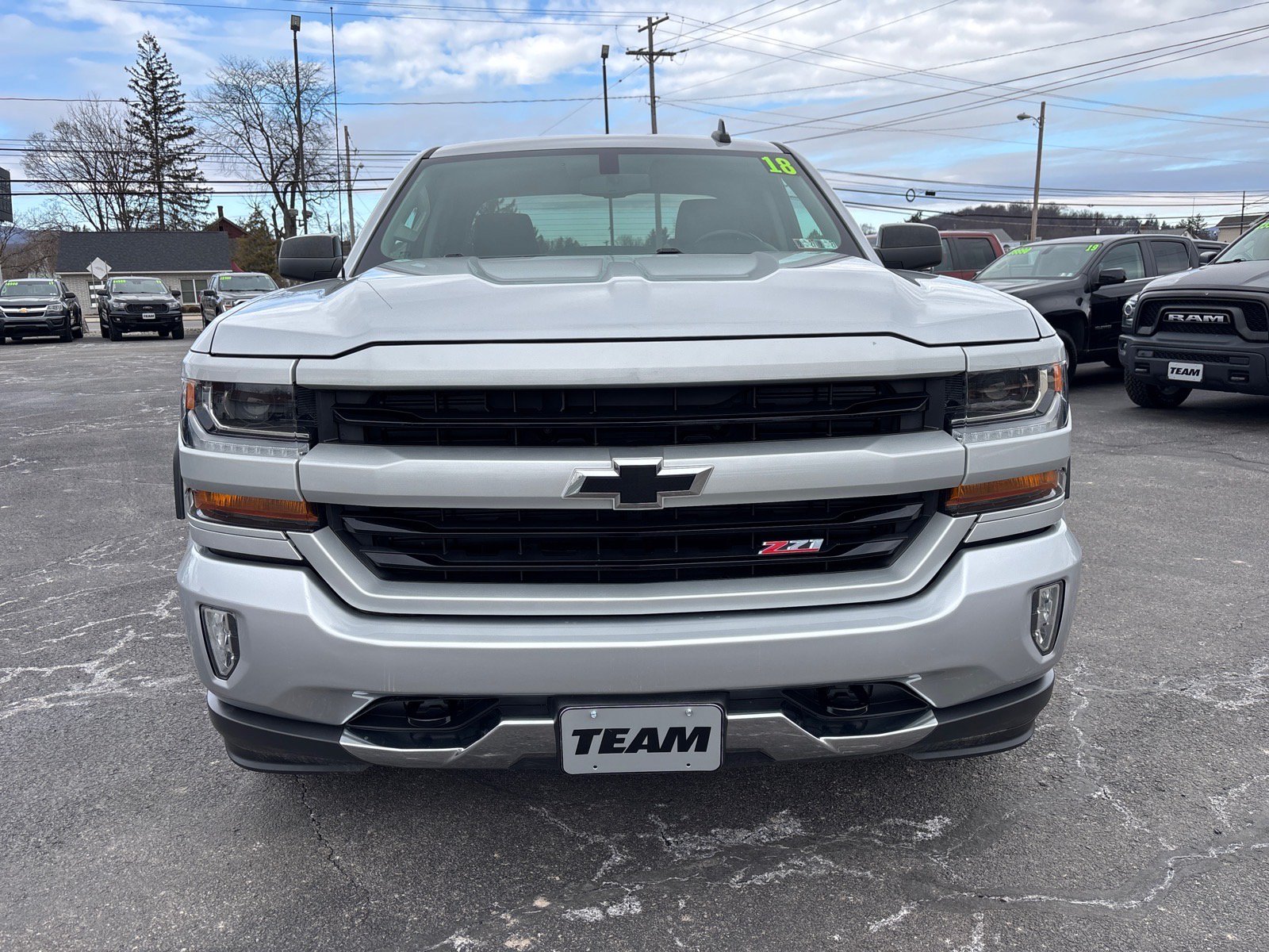 Used 2018 Chevrolet Silverado 1500 LT w/ LPO, Black Pack AWD/4WD image 2