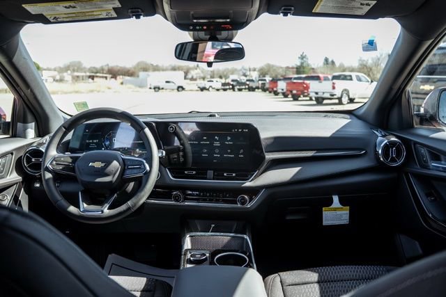 New 2026 Chevrolet Equinox LT FWD image 13