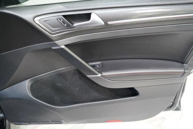 Used 2018 Volkswagen GTI Autobahn FWD image 44