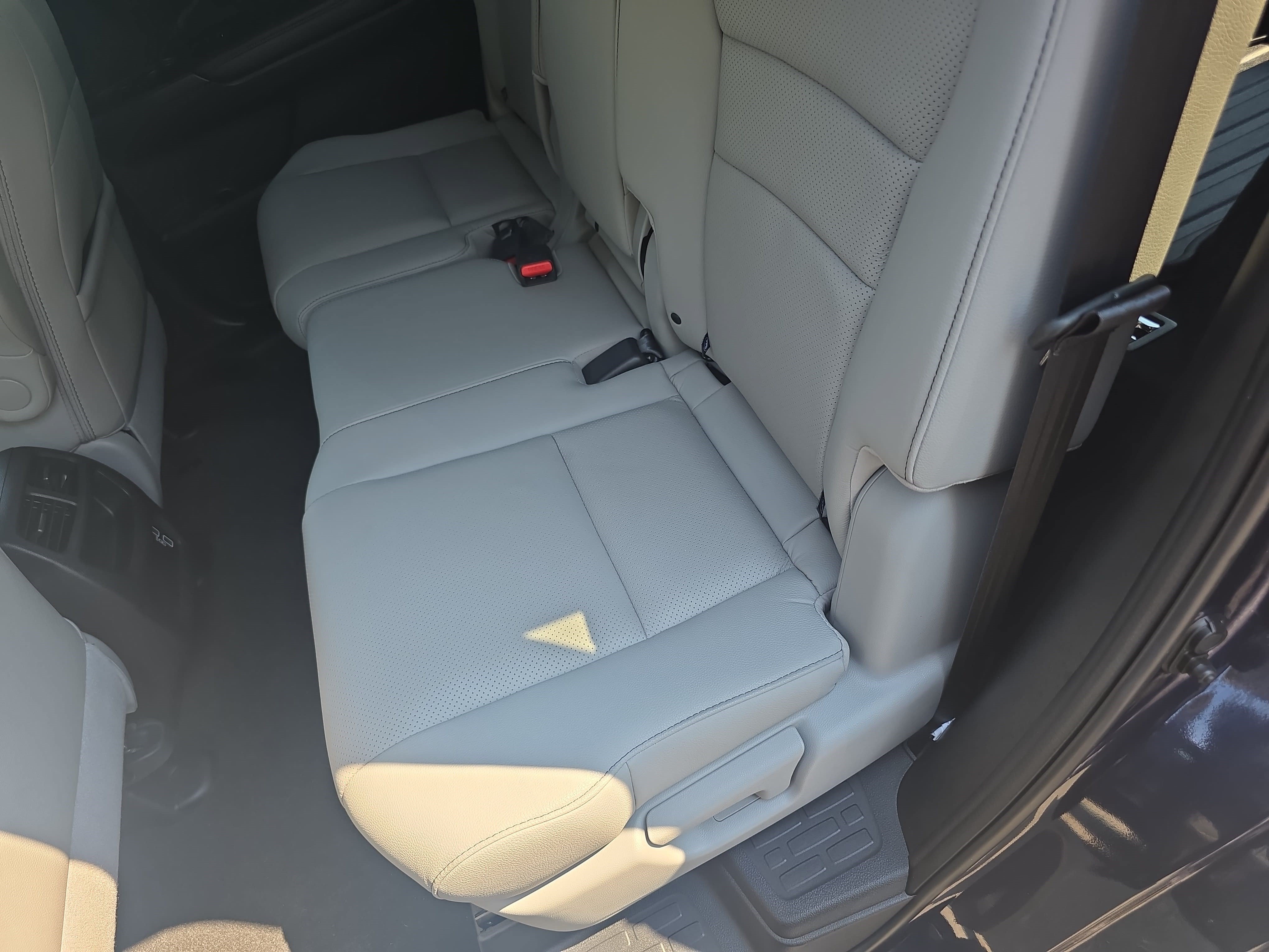 Used 2023 Honda Passport EX-L image 14
