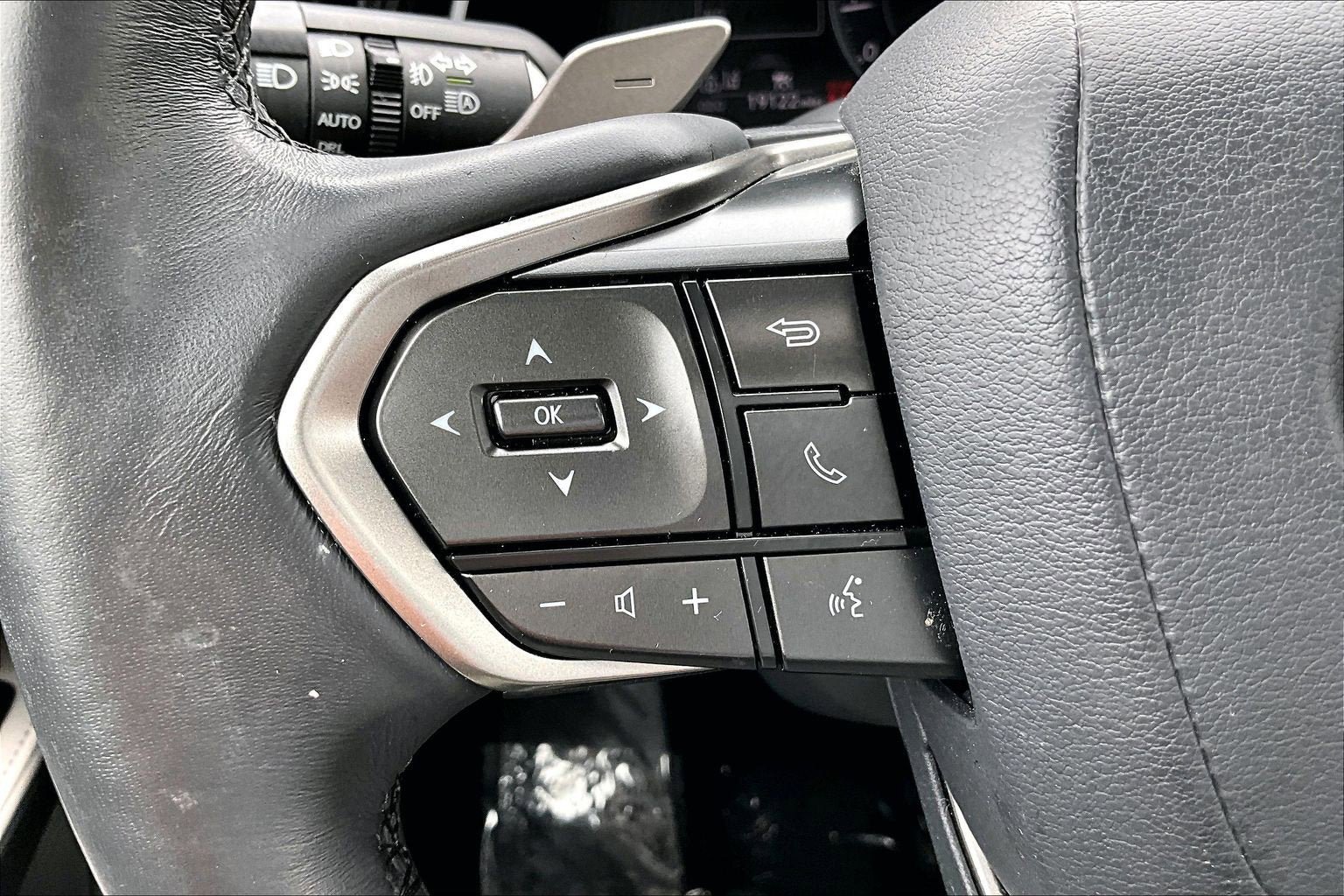 Used 2023 Lexus RX 350 Premium w/ Accessory Package AWD/4WD image 16