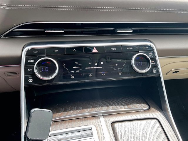 Used 2023 Genesis GV80 2.5T AWD/4WD image 24