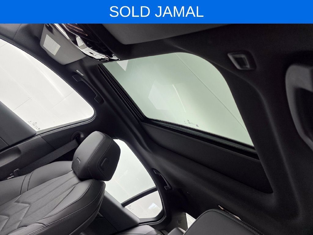 Certified 2024 BMW 530i w/ Premium Package RWD image 12
