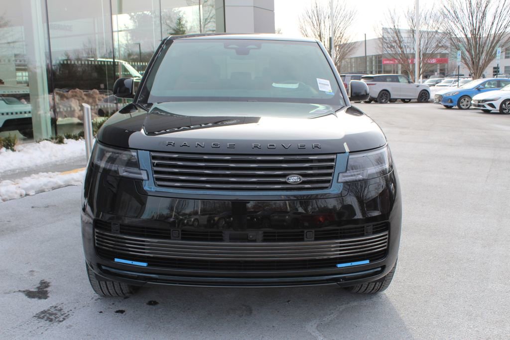 New 2026 Land Rover Range Rover SV image 7