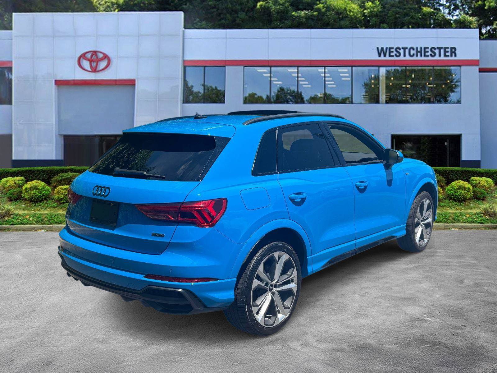 Used 2022 Audi Q3 2.0T Premium Plus w/ Premium Plus Package AWD/4WD image 7
