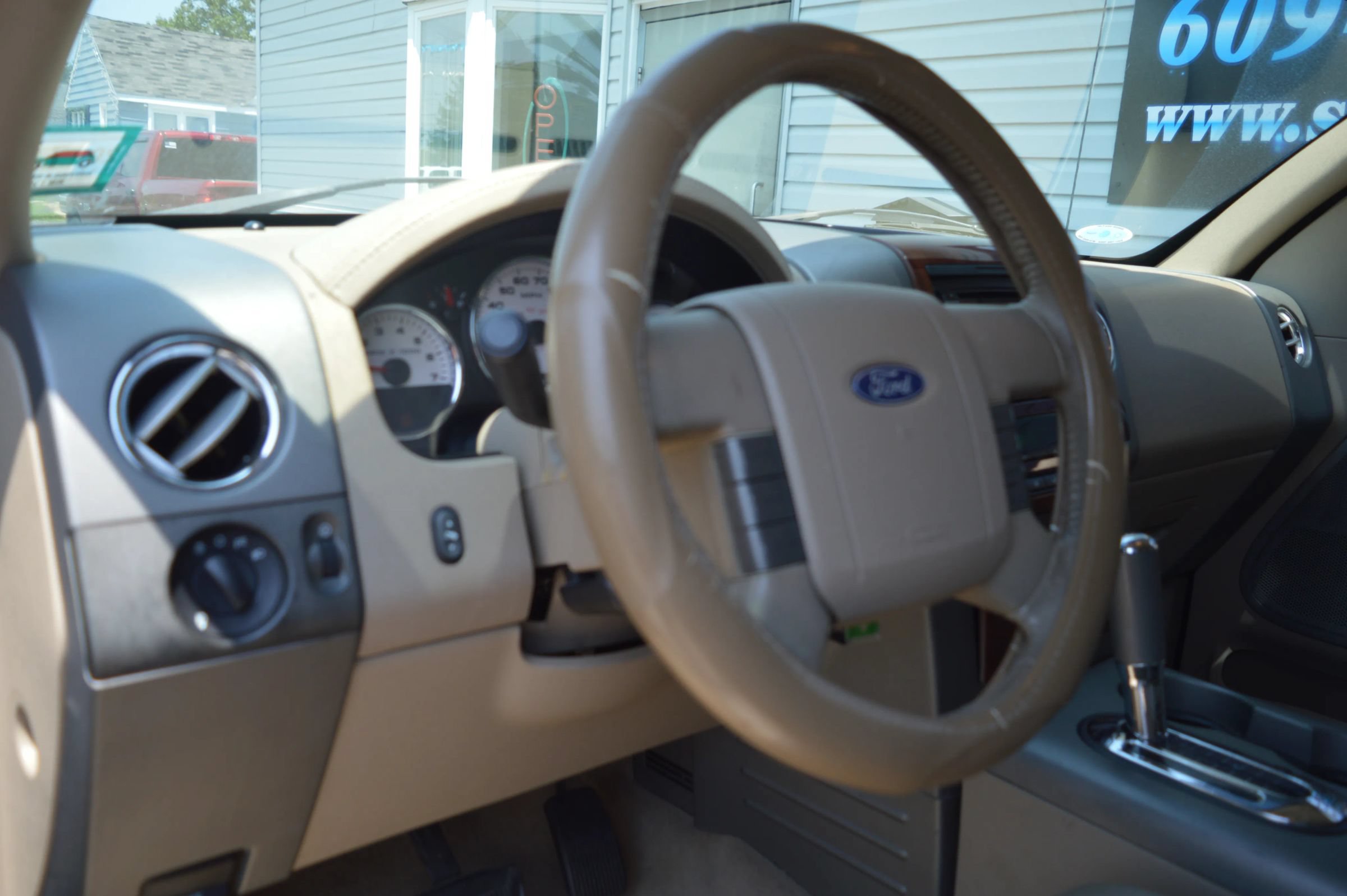 Used 2008 Ford F150 Lariat AWD/4WD image 29