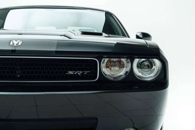 Used 2010 Dodge Challenger SRT8 w/ SRT Option Group II RWD image 8