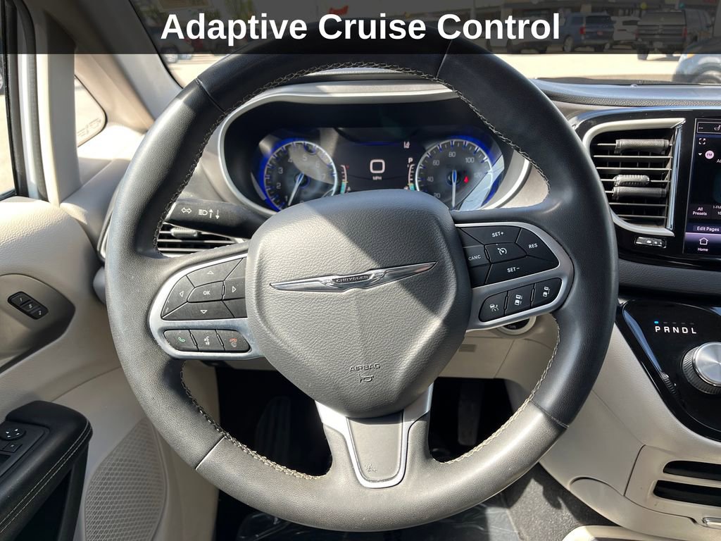 Used 2022 Chrysler Pacifica Touring-L FWD image 20