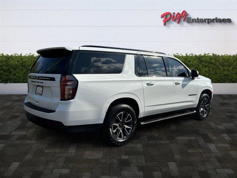 Used 2024 Chevrolet Suburban Z71 w/ Luxury Package image 9