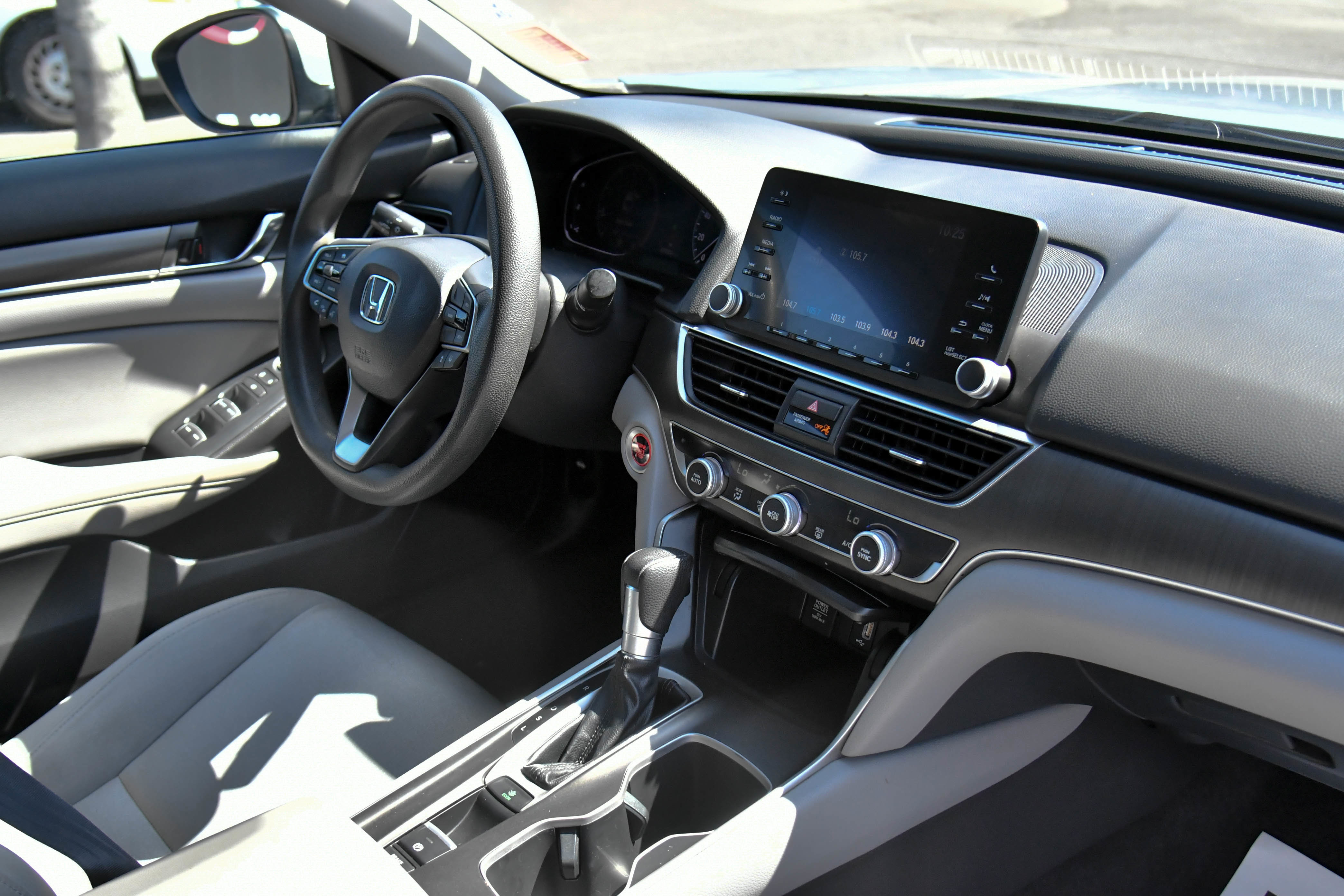 Used 2020 Honda Accord LX image 40