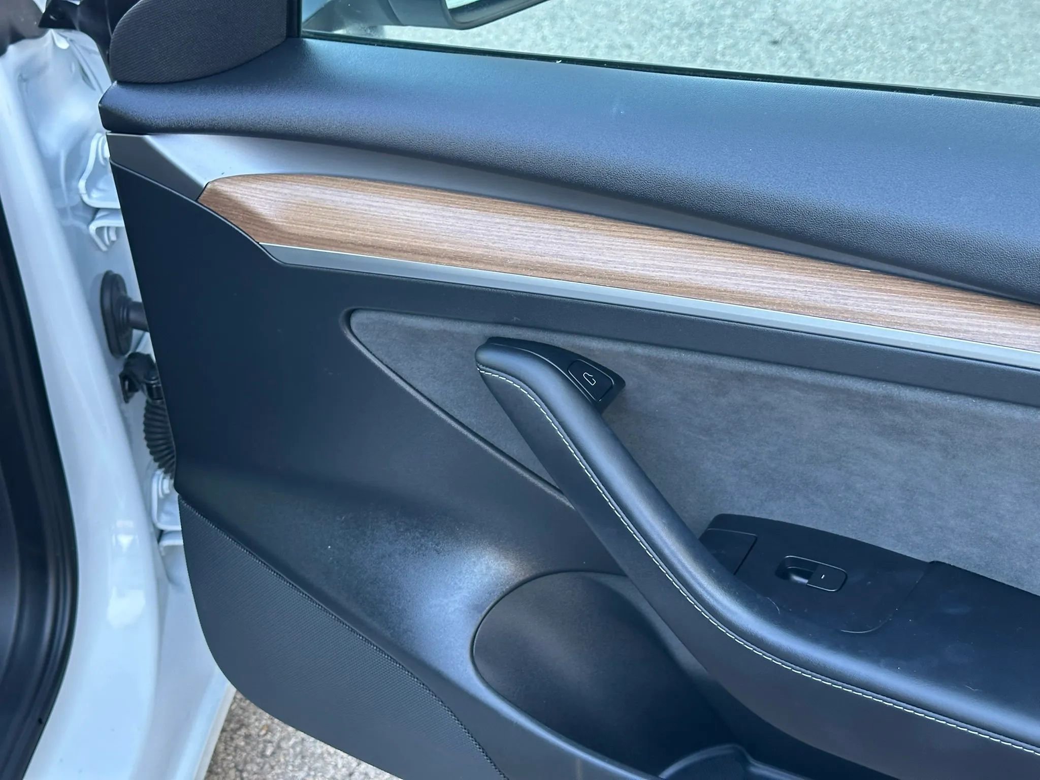 Used 2022 Tesla Model 3 Long Range AWD/4WD image 21