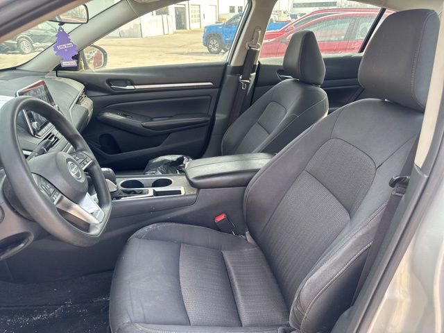 Used 2022 Nissan Altima 2.5 SV FWD image 9
