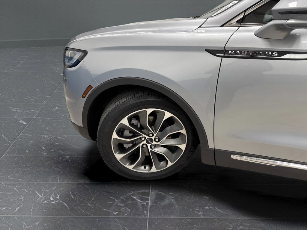 Used 2022 Lincoln Nautilus Reserve image 37