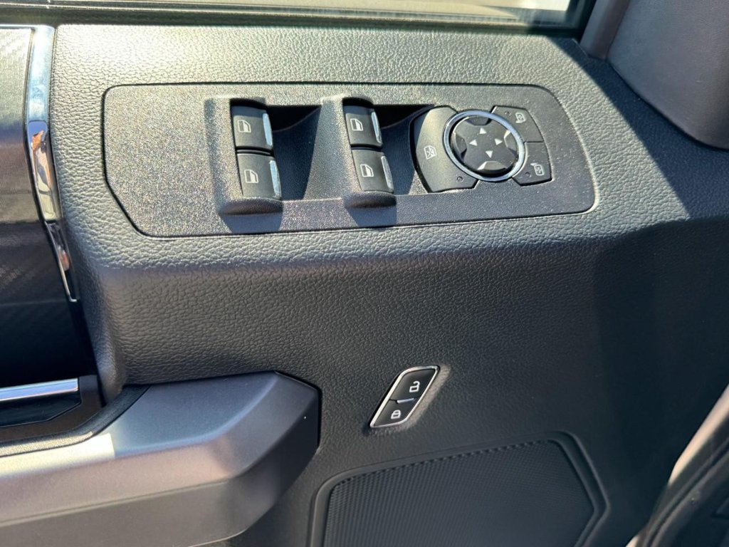 Used 2019 Ford F150 XLT w/ Equipment Group 302A Luxury AWD/4WD image 15