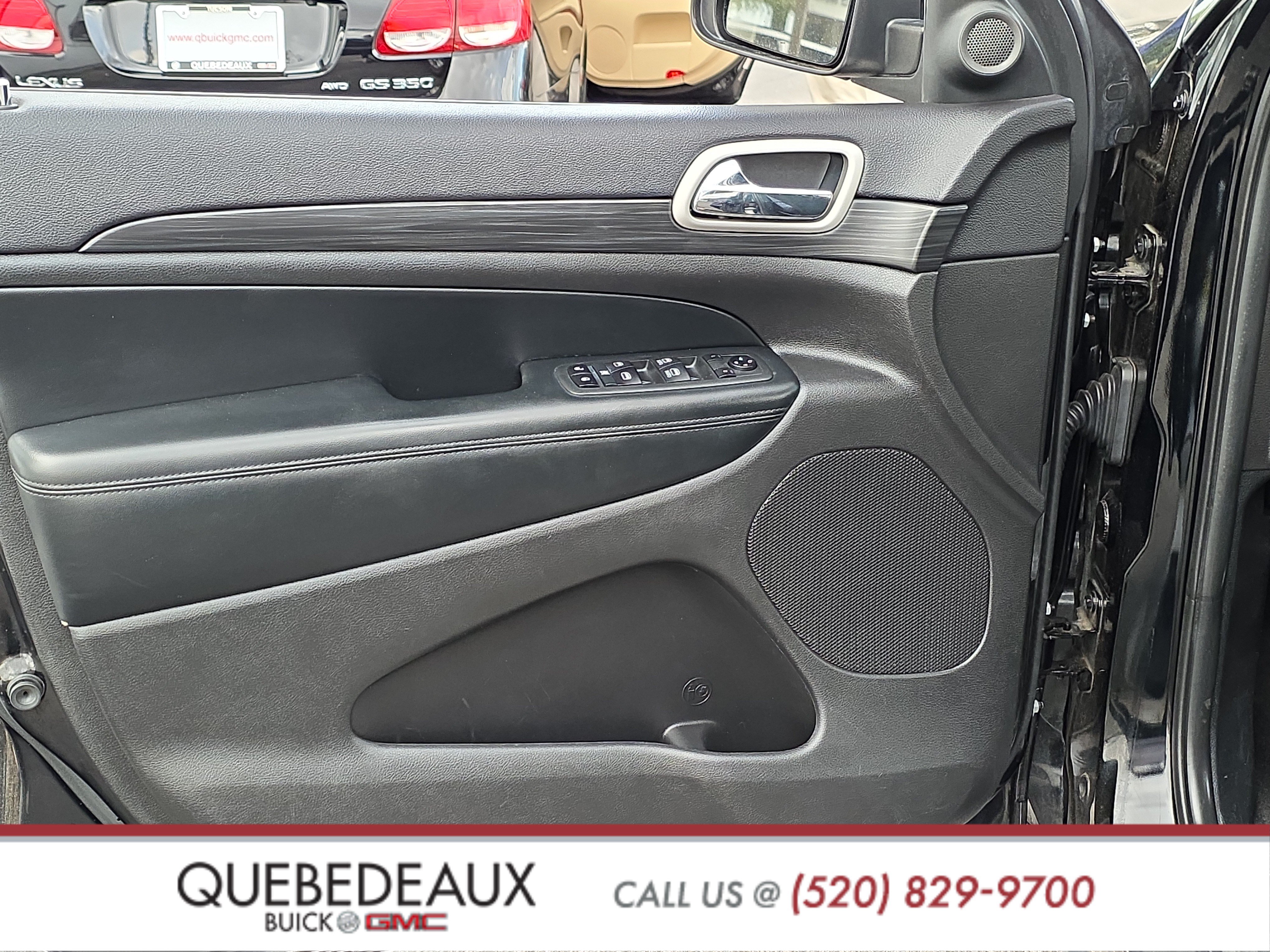 Used 2020 Jeep Grand Cherokee Laredo RWD image 9