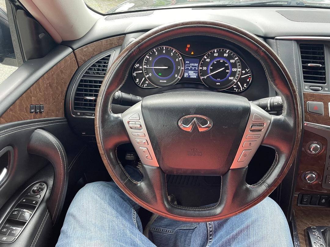 Used 2017 INFINITI QX80 4WD w/ Driver Assistance Package image 20