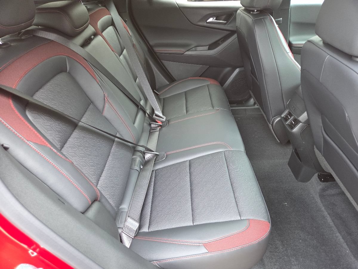 New 2027 Chevrolet Equinox RS FWD image 22