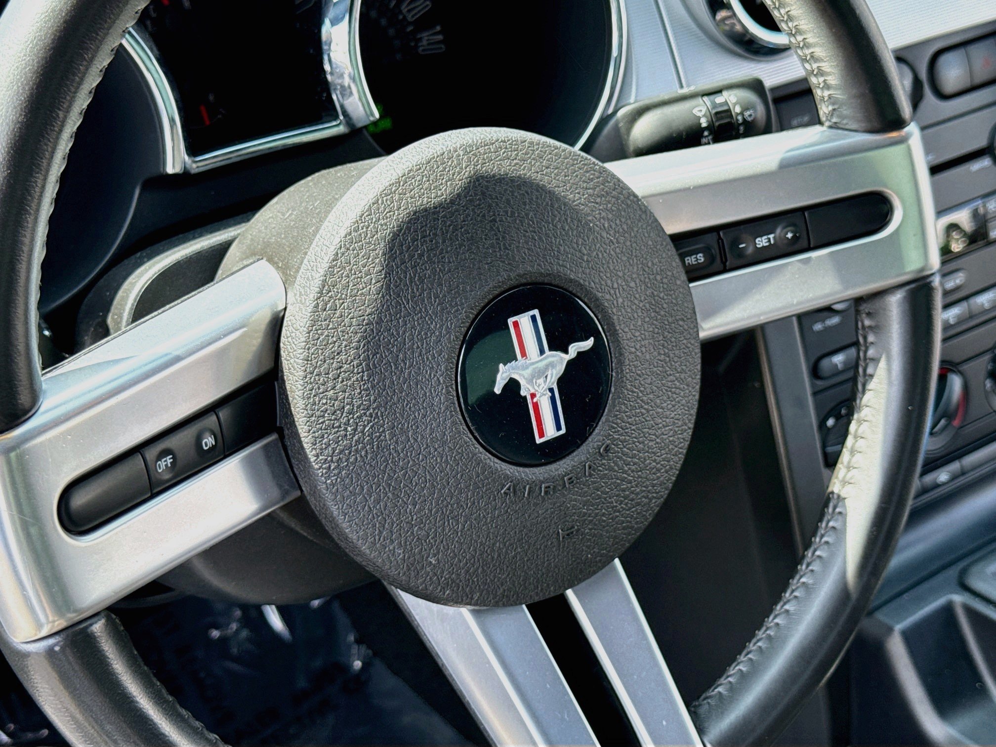 Used 2005 Ford Mustang GT RWD image 12