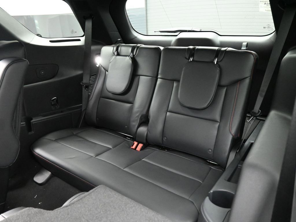 New 2026 Ford Explorer ST-Line w/ ST-Line Street Pack image 20