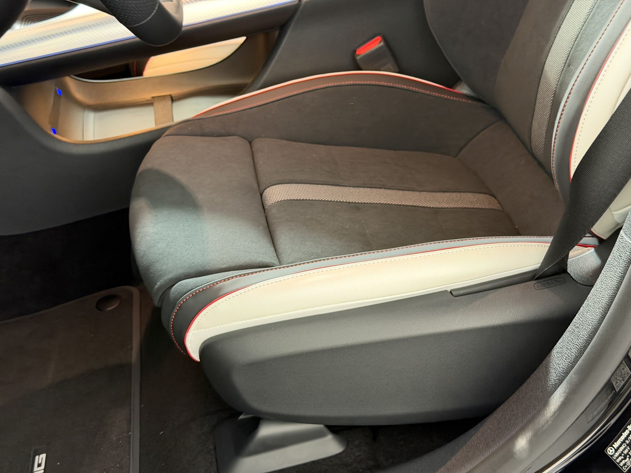 New 2027 Mercedes-Benz CLA 250+ image 15