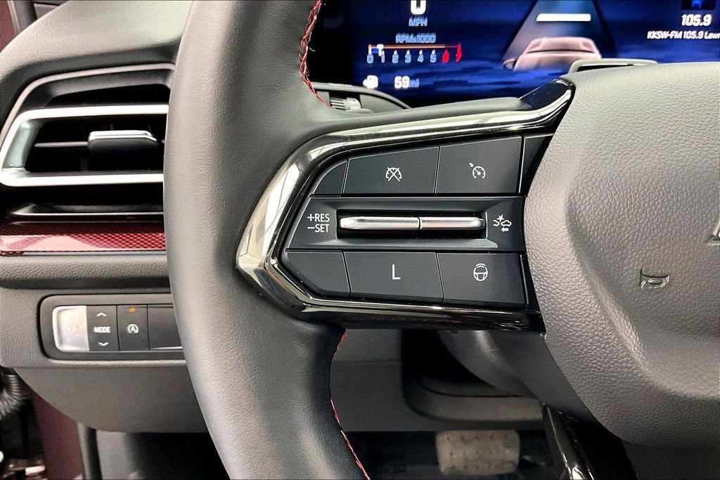 Used 2024 Chevrolet Traverse RS image 18