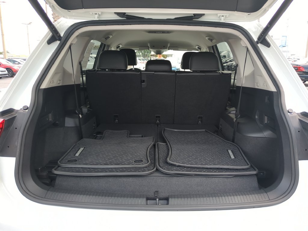 Used 2022 Volkswagen Tiguan SE FWD image 8