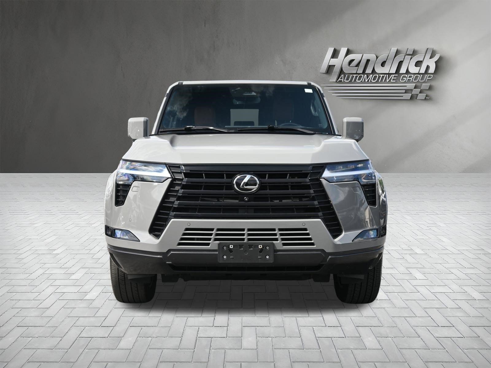 Used 2024 Lexus GX 550 w/ Accessory Package (Z1) AWD/4WD image 3