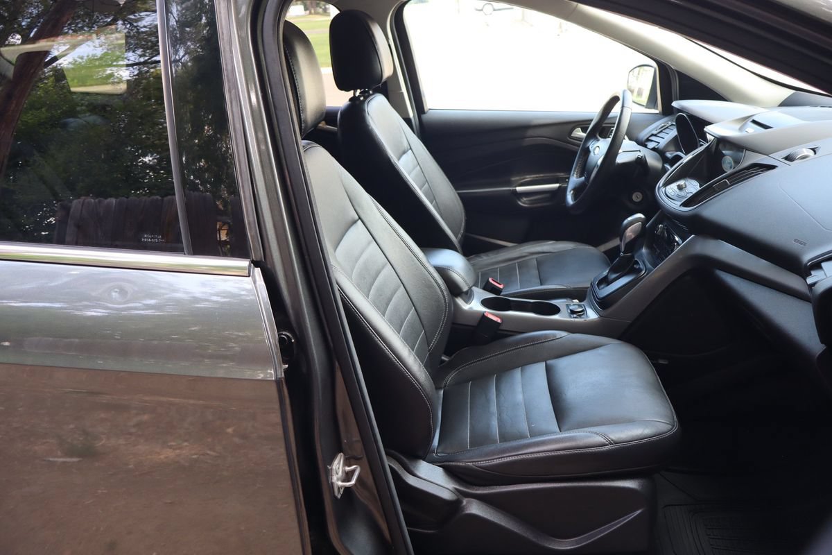 Used 2016 Ford Escape SE w/ SE Leather Comfort Package AWD/4WD image 22