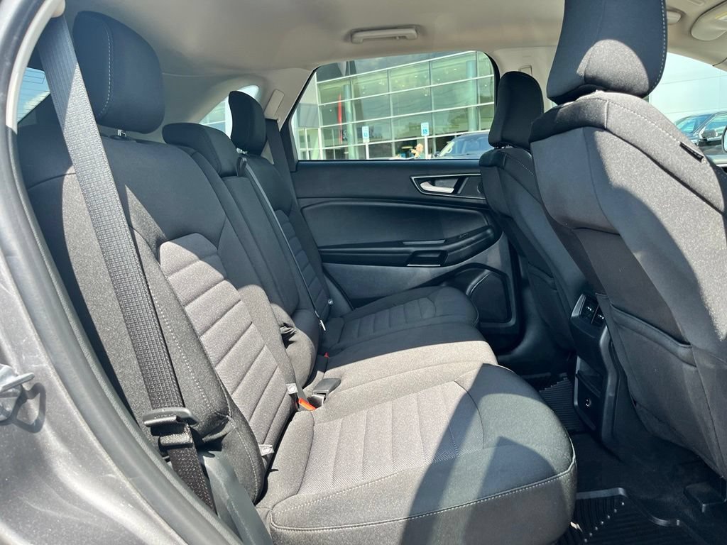 Used 2022 Ford Edge SE AWD/4WD image 8