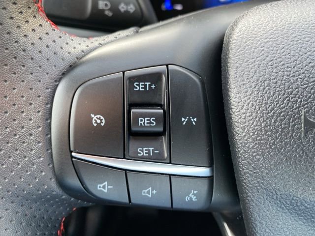 Used 2025 Ford Escape ST-Line Select image 17